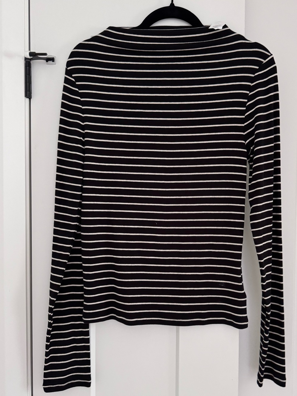GAP Black & White Striped Ribbed Boatneck Top – Medium Tall NWT